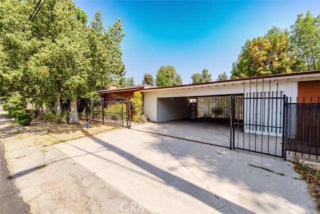 5800 Winnetka Avenue, Woodland Hills CA: https://media.crmls.org/medias/5f66f85e-b2a0-4860-9648-d39e7e5fe8c3.jpg