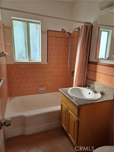 Detail Gallery Image 6 of 9 For 1127 S Clark, Los Angeles,  CA 90035 - 1 Beds | 1 Baths