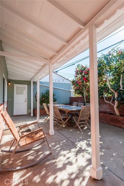 1900 Elm Avenue, Manhattan Beach, California 90266, 3 Bedrooms Bedrooms, ,1 BathroomBathrooms,Residential,Sold,Elm,SB17021478