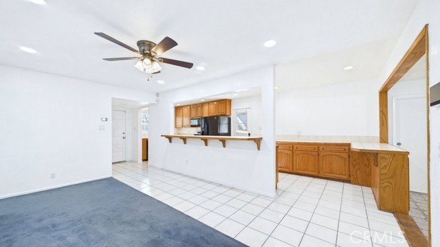 Detail Gallery Image 8 of 38 For 1529 E Avenue Q6, Palmdale,  CA 93550 - 4 Beds | 2 Baths