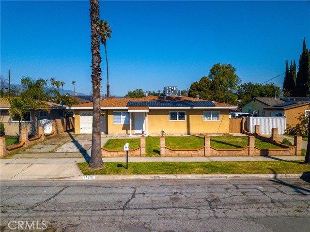17390 Holly Drive, Fontana, California 92335, 4 Bedrooms Bedrooms, ,2 BathroomsBathrooms,Single Family Residence,For Sale,Holly,CV24041201