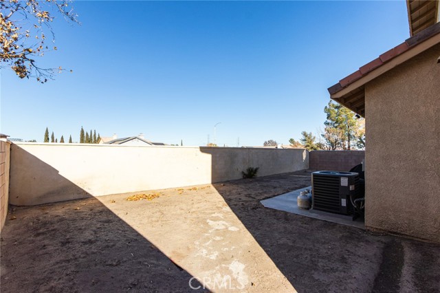 Detail Gallery Image 28 of 34 For 12804 Hickman Rd, Victorville,  CA 92392 - 4 Beds | 2/1 Baths