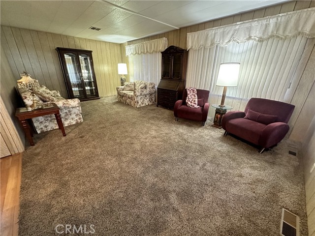 Detail Gallery Image 21 of 44 For 13393 Mariposa Rd #114,  Victorville,  CA 92395 - 2 Beds | 2 Baths