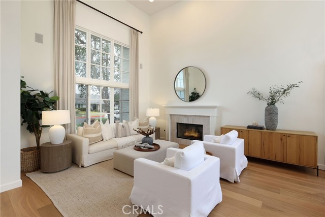 Detail Gallery Image 4 of 23 For 1827 Port Westbourne Pl, Newport Beach,  CA 92660 - 4 Beds | 3 Baths