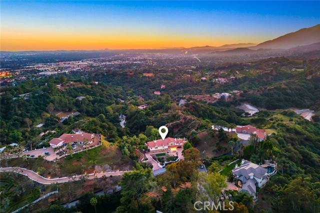 255 El Cielo Lane, Bradbury CA: https://media.crmls.org/medias/5f695cb9-bd13-4104-b6e6-5ef69a92ae87.jpg