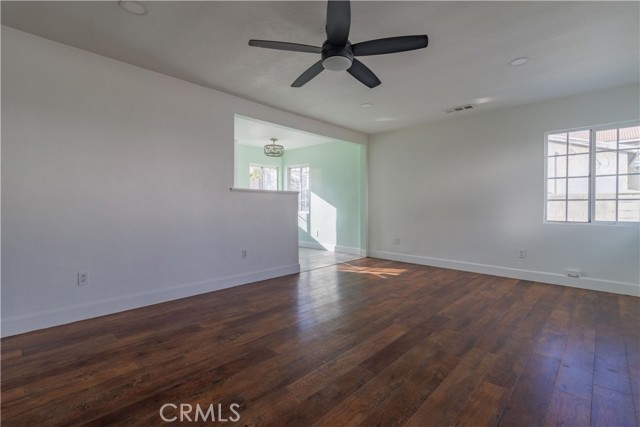 Detail Gallery Image 7 of 17 For 414 S Linden, Rialto,  CA 92376 - 2 Beds | 1 Baths