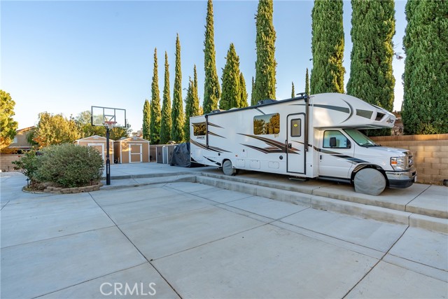 Detail Gallery Image 52 of 60 For 41056 Ridgegate Ln, Palmdale,  CA 93551 - 5 Beds | 3/1 Baths