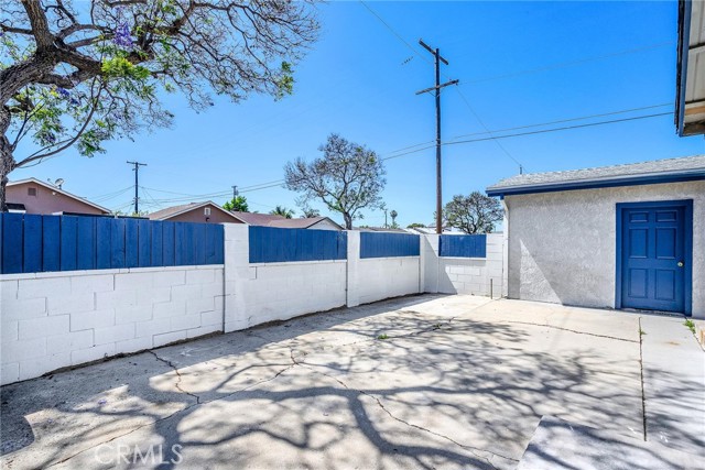 835 E 222nd Street, Carson CA: https://media.crmls.org/medias/5f6bf05d-f521-4ed3-b774-c53cca2a9077.jpg