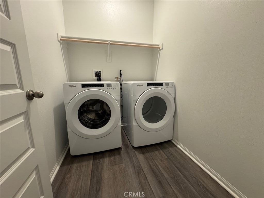 https://media.crmls.org/medias/5f6c71e7-2283-46e1-bc18-e61d2a55bcf3.jpg?preset=X-Large