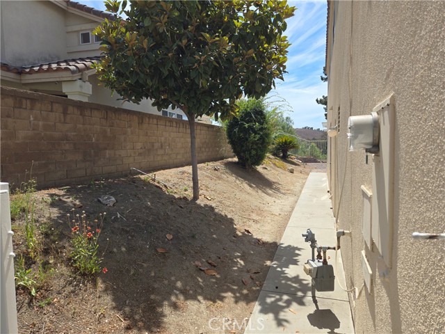 Detail Gallery Image 23 of 28 For 323 S Larkwood St, Anaheim Hills,  CA 92808 - 4 Beds | 2/1 Baths