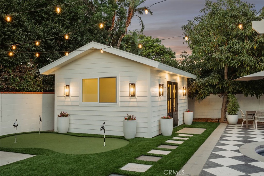 5f6d498a 32dc 494a B6a6 6e92ef549c47