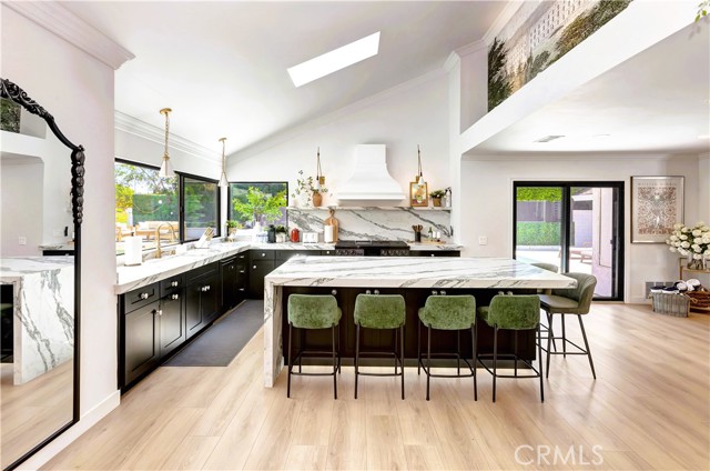 Detail Gallery Image 14 of 37 For 20139 Lake Canyon Dr, Walnut,  CA 91789 - 4 Beds | 3 Baths