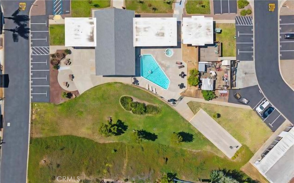 971 Borden - photo 2