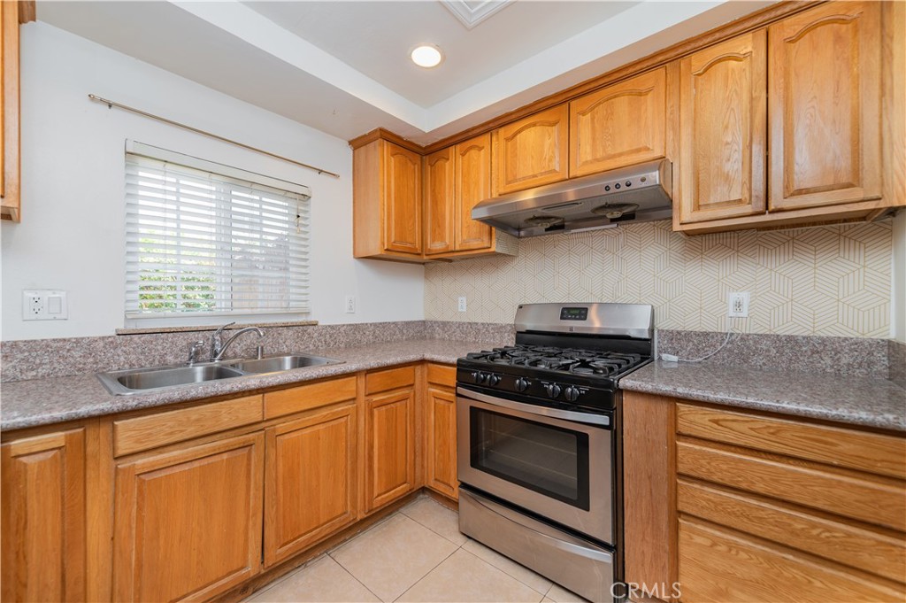 2305 Cordoza Avenue #C