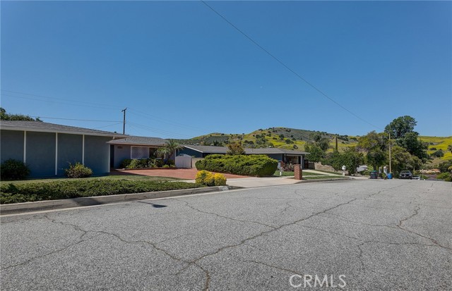 Detail Gallery Image 2 of 30 For 26134 Roymor Dr, Calabasas,  CA 91302 - 4 Beds | 3 Baths