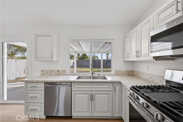 4595 Bronson, San Bernardino CA: https://media.crmls.org/medias/5f71ab96-0f9c-41be-8aa7-7cd42545de22.jpg