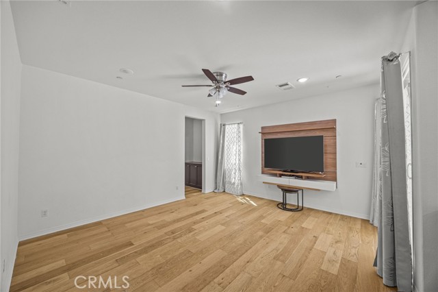 7543 Shorthorn Street, Chino CA: https://media.crmls.org/medias/5f71eb7a-a862-4ede-a386-38473e2e9446.jpg