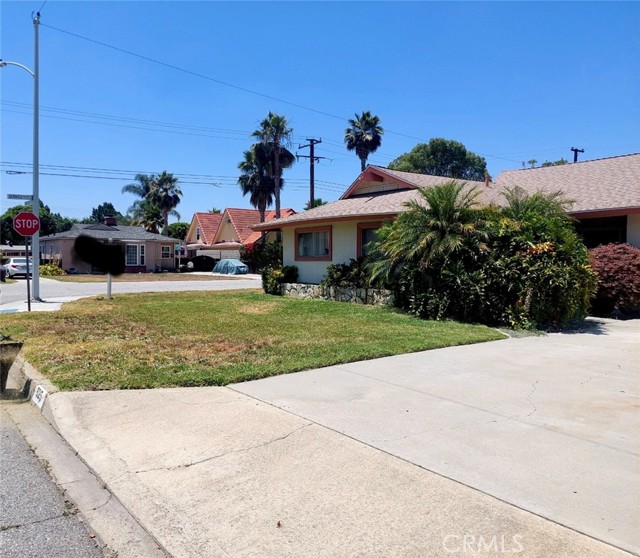 525 S Gretta Avenue, West Covina CA: https://media.crmls.org/medias/5f73dc83-db0f-497b-b492-d3c5fa0ad7e0.jpg