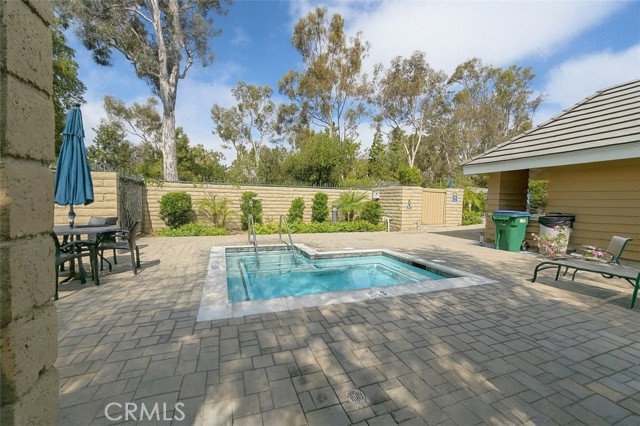 64 Tidewind, Irvine CA: https://media.crmls.org/medias/5f749422-0275-4eb9-82a5-a08bd4dd68e2.jpg