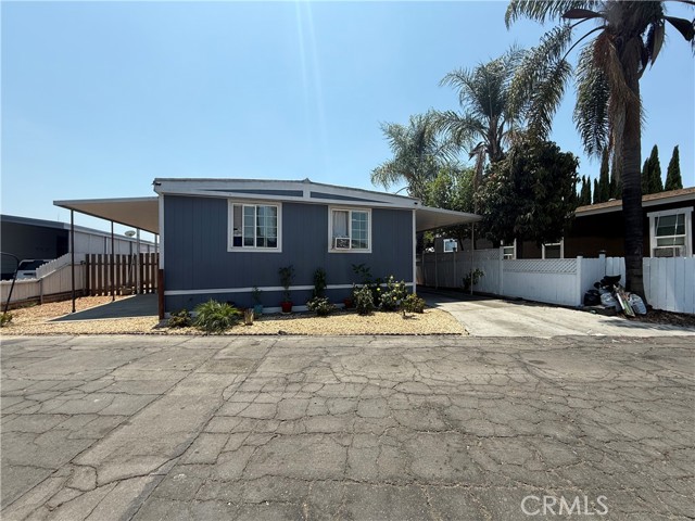 12700 Elliott Avenue, El Monte CA: https://media.crmls.org/medias/5f74b646-0d7a-4f7c-bccb-7ee4ed1d19ad.jpg