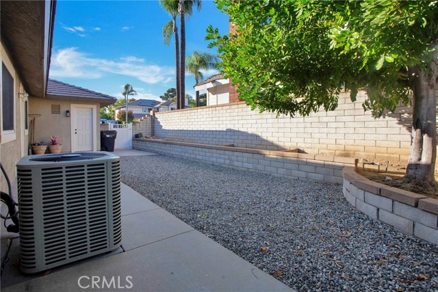 2963 Falconberg Drive, La Verne CA: https://media.crmls.org/medias/5f74e816-87a1-40e7-bf73-2dc7229435e7.jpg