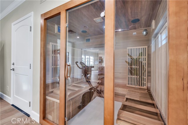 Detail Gallery Image 27 of 66 For 4001 4001 Pine, Long Beach,  CA 90807 - 5 Beds | 5 Baths