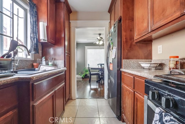 Detail Gallery Image 12 of 36 For 1243 W 70th St, Los Angeles,  CA 90044 - 3 Beds | 2 Baths