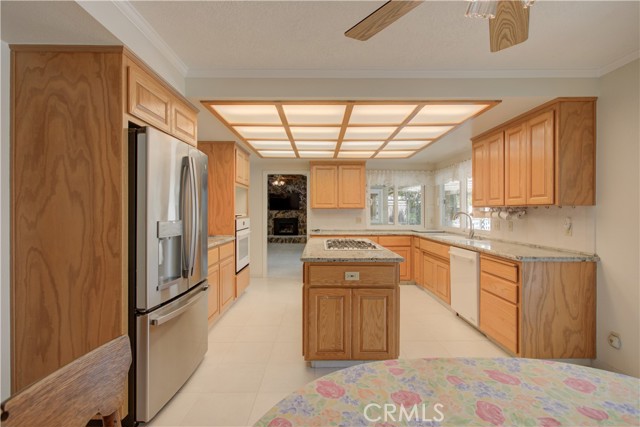 Detail Gallery Image 5 of 50 For 1375 San Gabriel Way, Merced,  CA 95340 - 3 Beds | 2 Baths