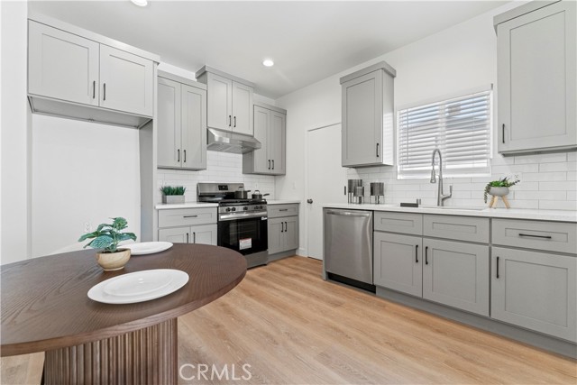 Detail Gallery Image 1 of 14 For 13158 Cedar St, Westminster,  CA 92683 - 2 Beds | 2 Baths