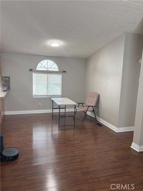 Detail Gallery Image 3 of 10 For 1414 W Central Ave #88,  Brea,  CA 92821 - 3 Beds | 2 Baths