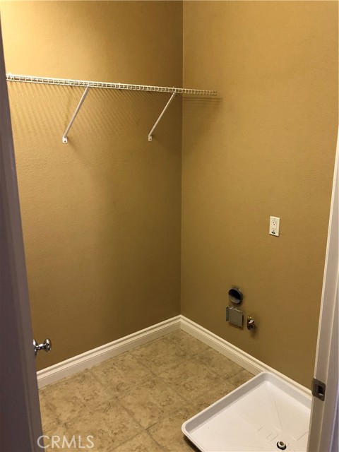 Detail Gallery Image 31 of 57 For 25056 Driftoak, Murrieta,  CA 92562 - 3 Beds | 2/1 Baths