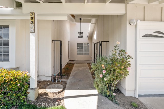 Detail Gallery Image 2 of 24 For 29211 Indian Valley Rd, Rancho Palos Verdes,  CA 90275 - 4 Beds | 2 Baths