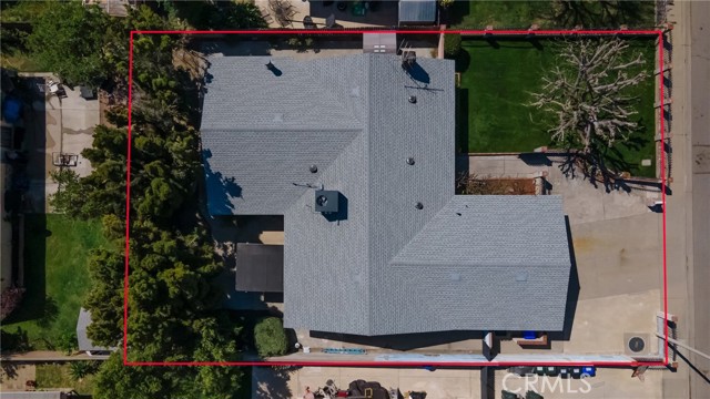 9945 Date Street, Fontana CA: https://media.crmls.org/medias/5f7901b8-b6e5-49f4-ac00-d298ca7e442b.jpg