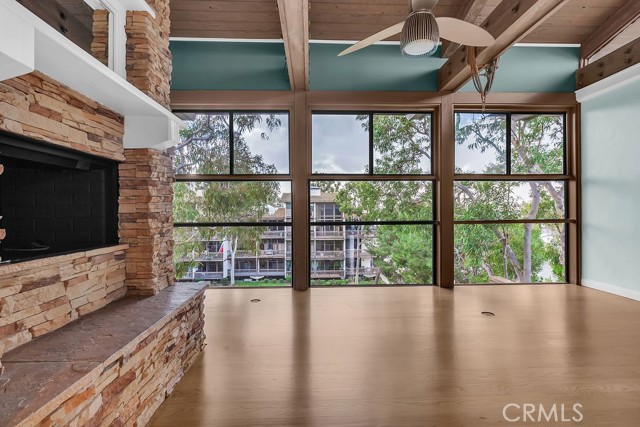 Detail Gallery Image 21 of 40 For 6314 Marina Pacifica, Long Beach,  CA 90803 - 2 Beds | 2 Baths