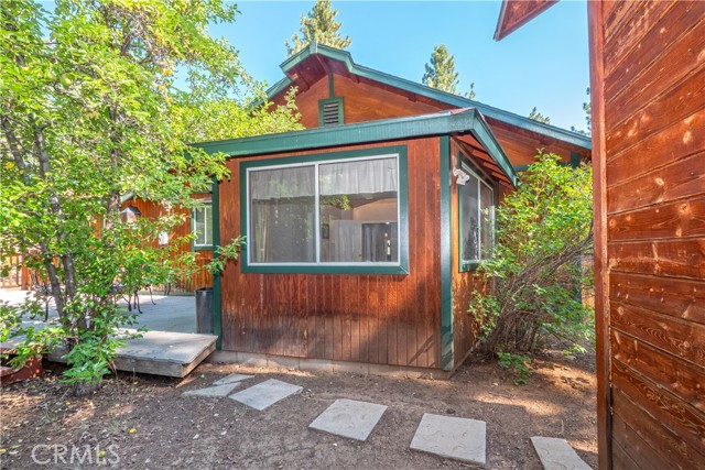 42531 Cedar Ave, Big Bear Lake CA: https://media.crmls.org/medias/5f799547-6834-442a-8d9e-774d32adda3a.jpg