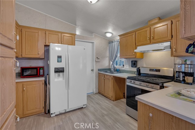 Detail Gallery Image 9 of 19 For 5800 Hamner Ave #148,  Corona,  CA 91752 - 3 Beds | 2 Baths