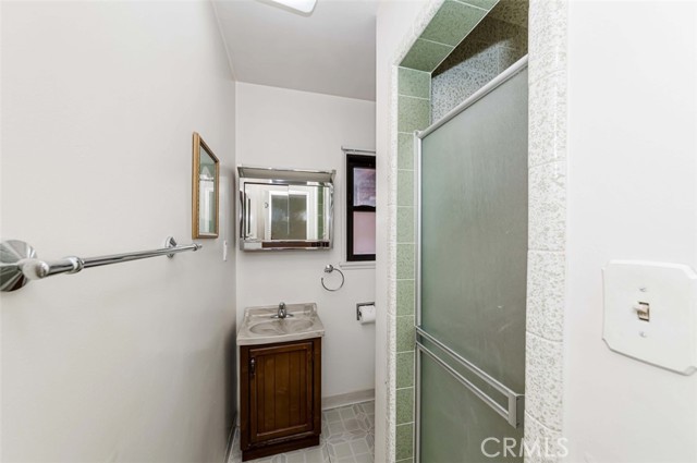 Detail Gallery Image 17 of 24 For 18007 Falda Ave, Torrance,  CA 90504 - 3 Beds | 2 Baths