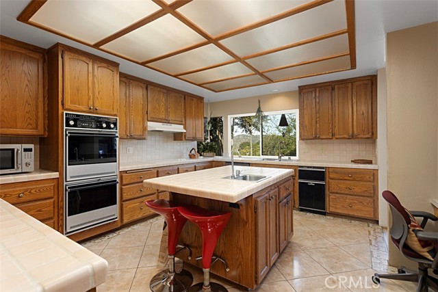 Detail Gallery Image 16 of 39 For 579 Pheasant Valley Ct, Fallbrook,  CA 92028 - 3 Beds | 2/1 Baths