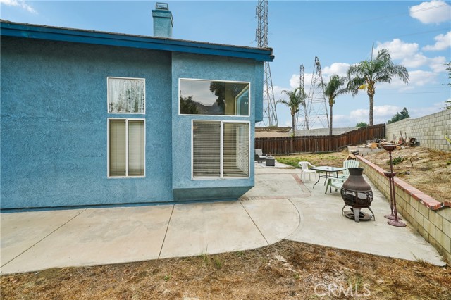 11415 Aberdeen, Fontana CA: https://media.crmls.org/medias/5f7a13a0-dbcf-48f4-92aa-efc7cb4218fd.jpg