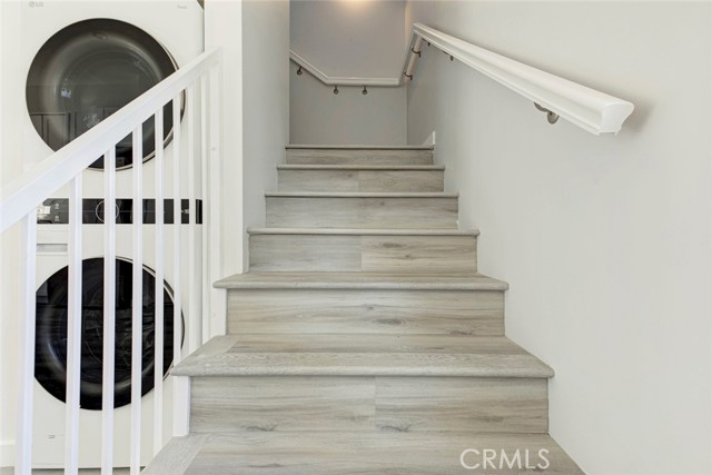 Detail Gallery Image 20 of 37 For 10499 Yolanda, Porter Ranch,  CA 91326 - 3 Beds | 3 Baths