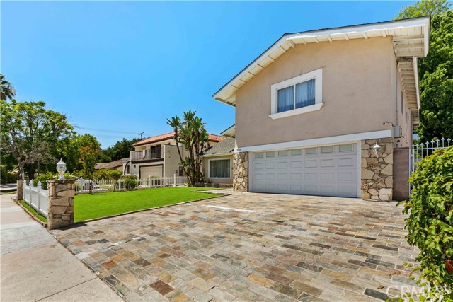 Detail Gallery Image 3 of 72 For 9915 Nevada Ave, Chatsworth,  CA 91311 - 5 Beds | 4 Baths