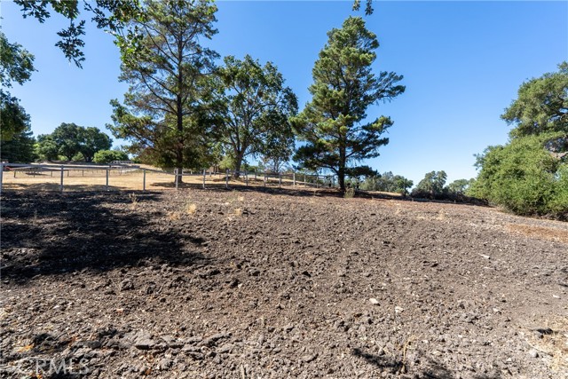 2480 Ardilla Road, Atascadero CA: https://media.crmls.org/medias/5f7c4dd7-5e3b-41ef-afd5-5abee80a17ca.jpg