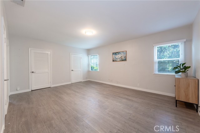 14734 Magnolia Boulevard photo 24