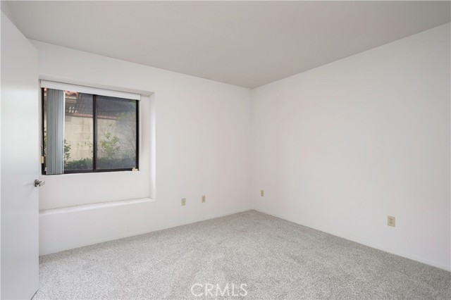 Detail Gallery Image 12 of 34 For 608 Berwick, Bakersfield,  CA 93311 - 3 Beds | 2 Baths