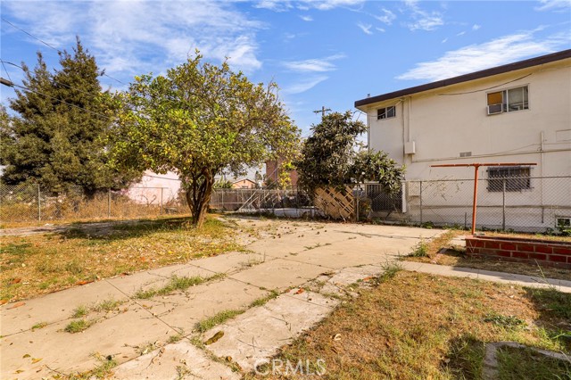 Detail Gallery Image 25 of 26 For 727 W 84th St, Los Angeles,  CA 90044 - 4 Beds | 2 Baths