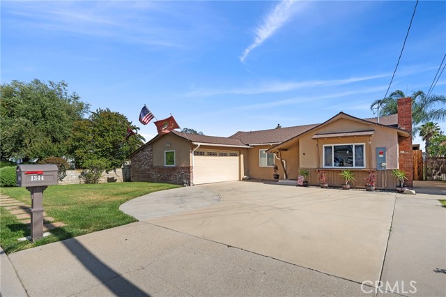 1344 E Cienega Avenue, Covina CA: https://media.crmls.org/medias/5f7dd322-34db-4988-90a2-6faf523113e4.jpg