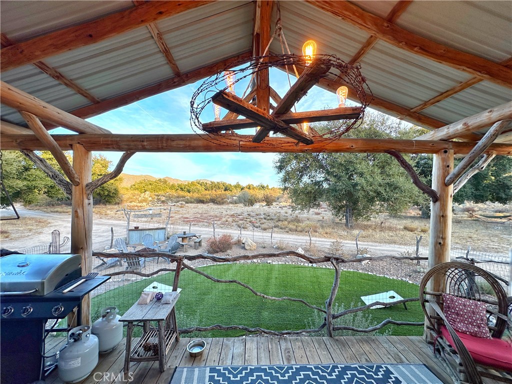 https://media.crmls.org/medias/5f7e3214-1133-424c-96b0-2dfad3bae327.jpg?preset=X-Large