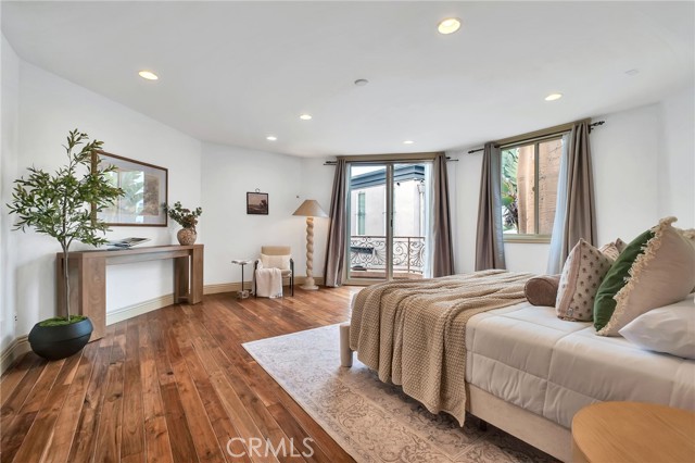 1105 Manhattan, Hermosa Beach, California 90254, 4 Bedrooms Bedrooms, 0 ,2 BathroomsBathrooms,Residential,For Sale,Manhattan,0,PV26150388