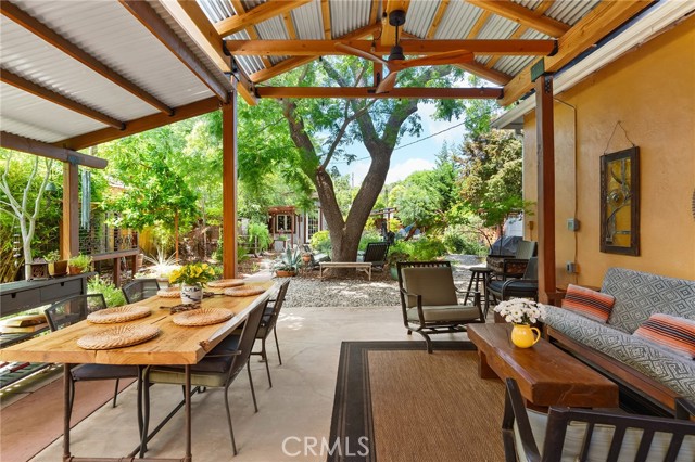 466 E 2nd Avenue, Chico CA: https://media.crmls.org/medias/5f7f8a3f-6c95-4343-bbaa-19b391ad2aac.jpg
