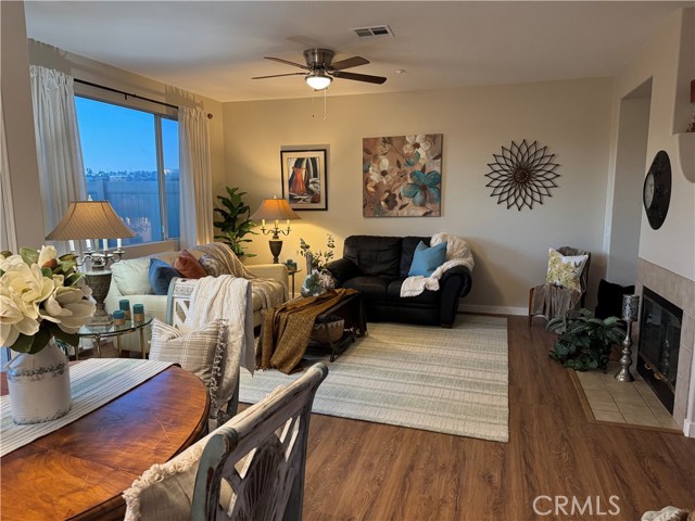 Detail Gallery Image 6 of 48 For 39213 Anchor Bay #B,  Murrieta,  CA 92563 - 3 Beds | 2/1 Baths